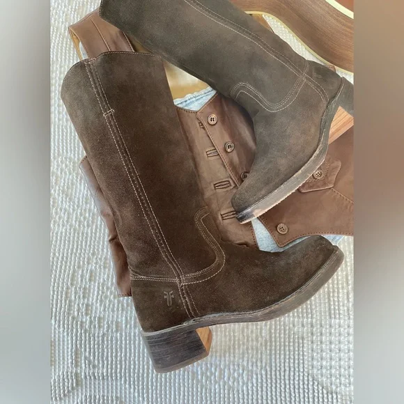 FRYE | Chocolate Suede Campus Boots 14L - Picture 3 of 8